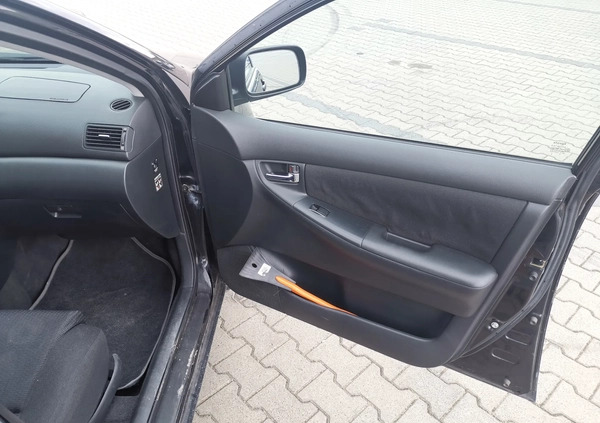 Toyota Corolla cena 15000 przebieg: 137500, rok produkcji 2005 z Warszawa małe 466